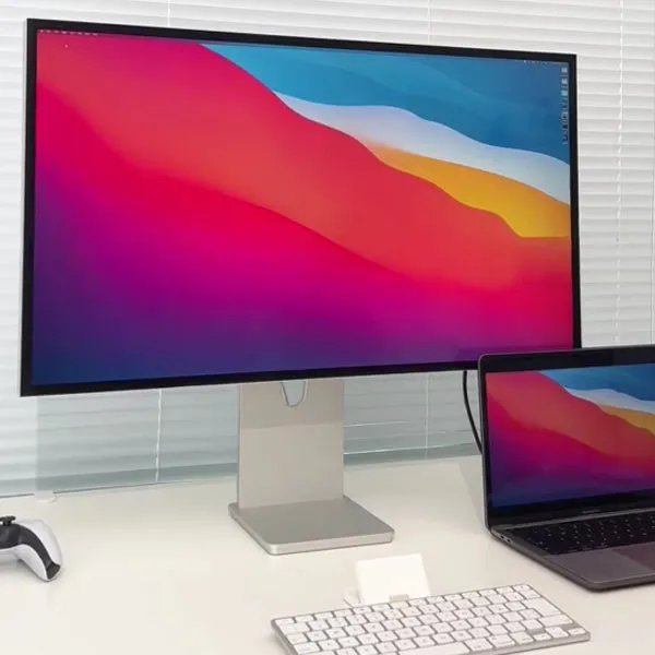 The Immunity of IPS Screens to Burn-In